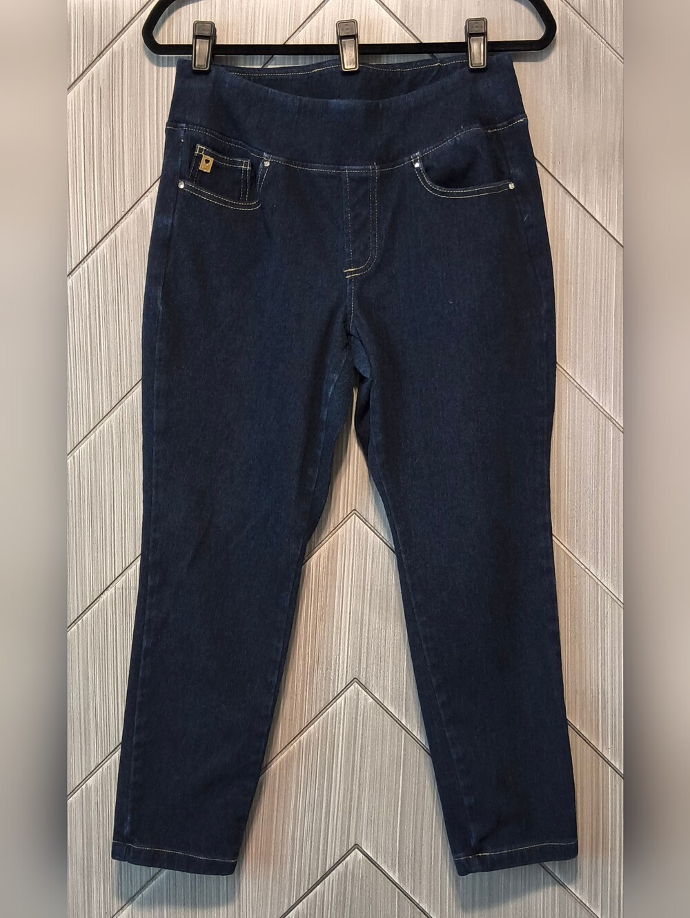 Belle by Kim Gravel 12P Dark Wash Pull On Skinny Jeans Stretch Denim Petite